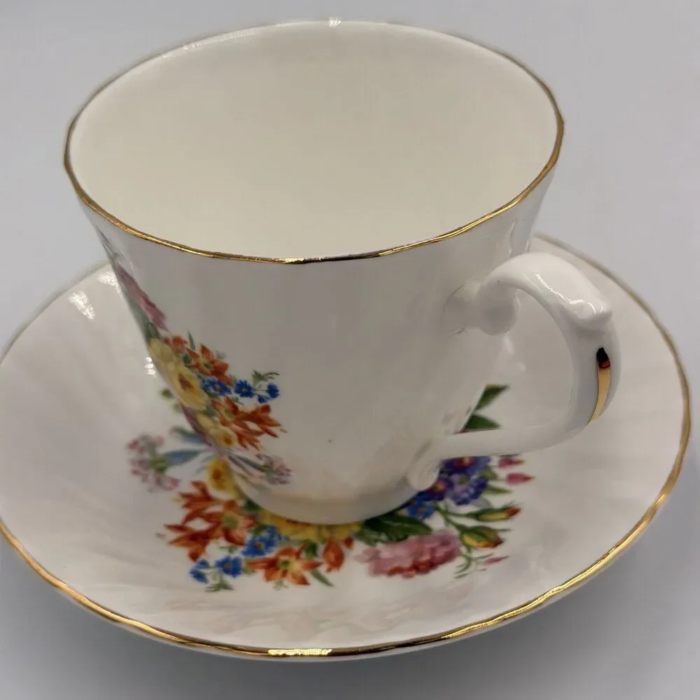 Royal Sutherland England Fine Bone China Floral Teacup & Saucer Gold Trim VTG